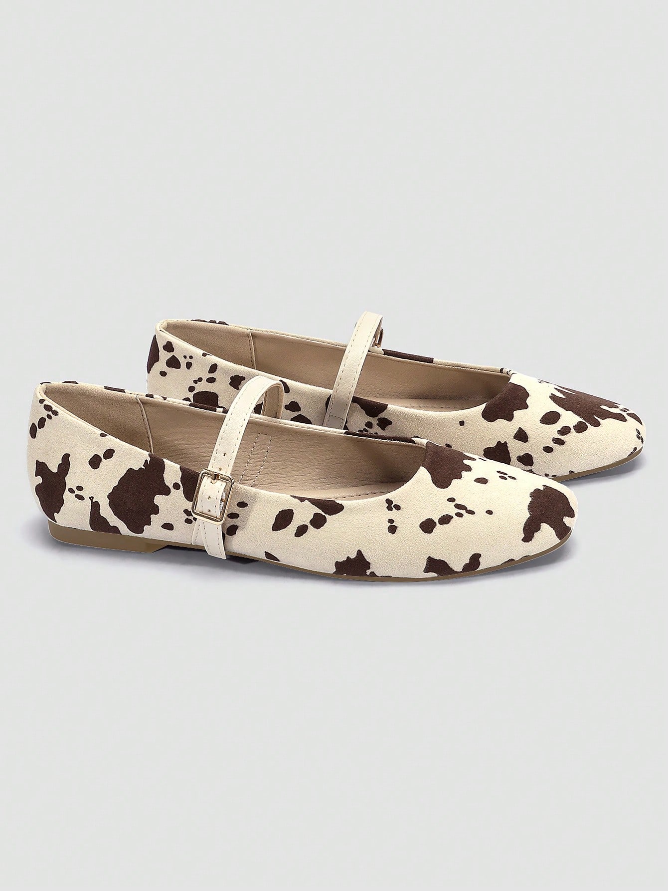 Sapatos Mary Jane com Estampa de Vaca ADAMUMU, Estilo Retrô Fofo, Fivela de Metal, Estampa de Vaca, Plano Confortável, Sapatos Casuais de Transporte Fofo para Mulheres